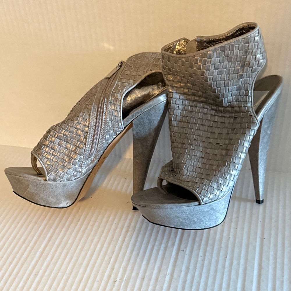 Dolce Vita Silver Textured Platform Sandals